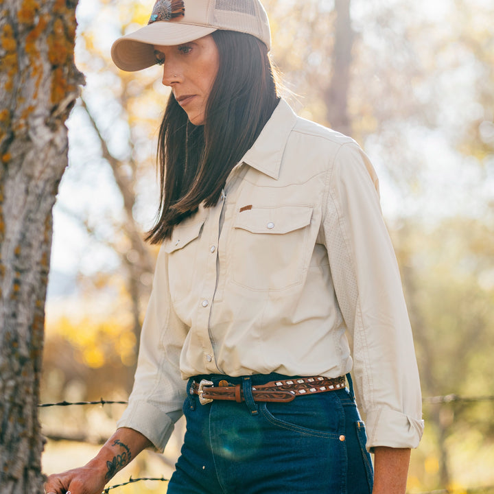 women's stockyard farm shirt ranch shirt western cut fitted pearl snaps khaki farmer rancher fence